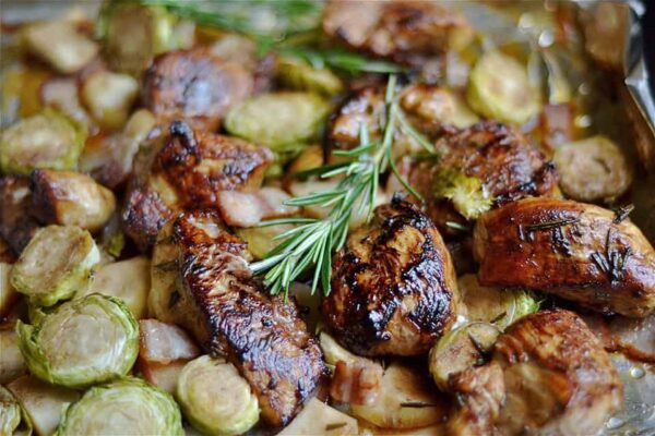 Rosemary Balsamic Sheet Pan Chicken with Bacon and Apples